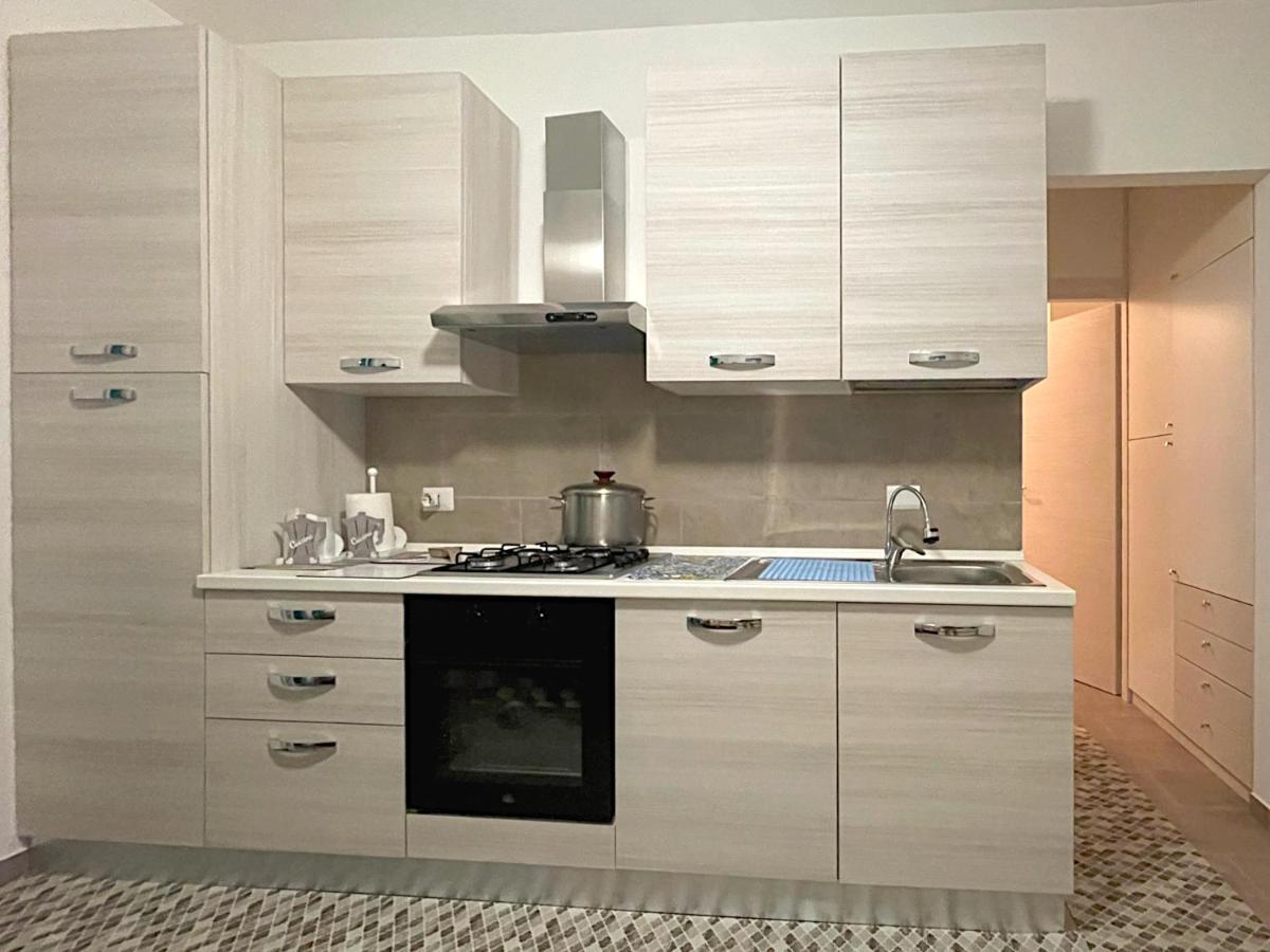Casa Vacanza Giardini Naxos Taormina Miranaxos Buitenkant foto