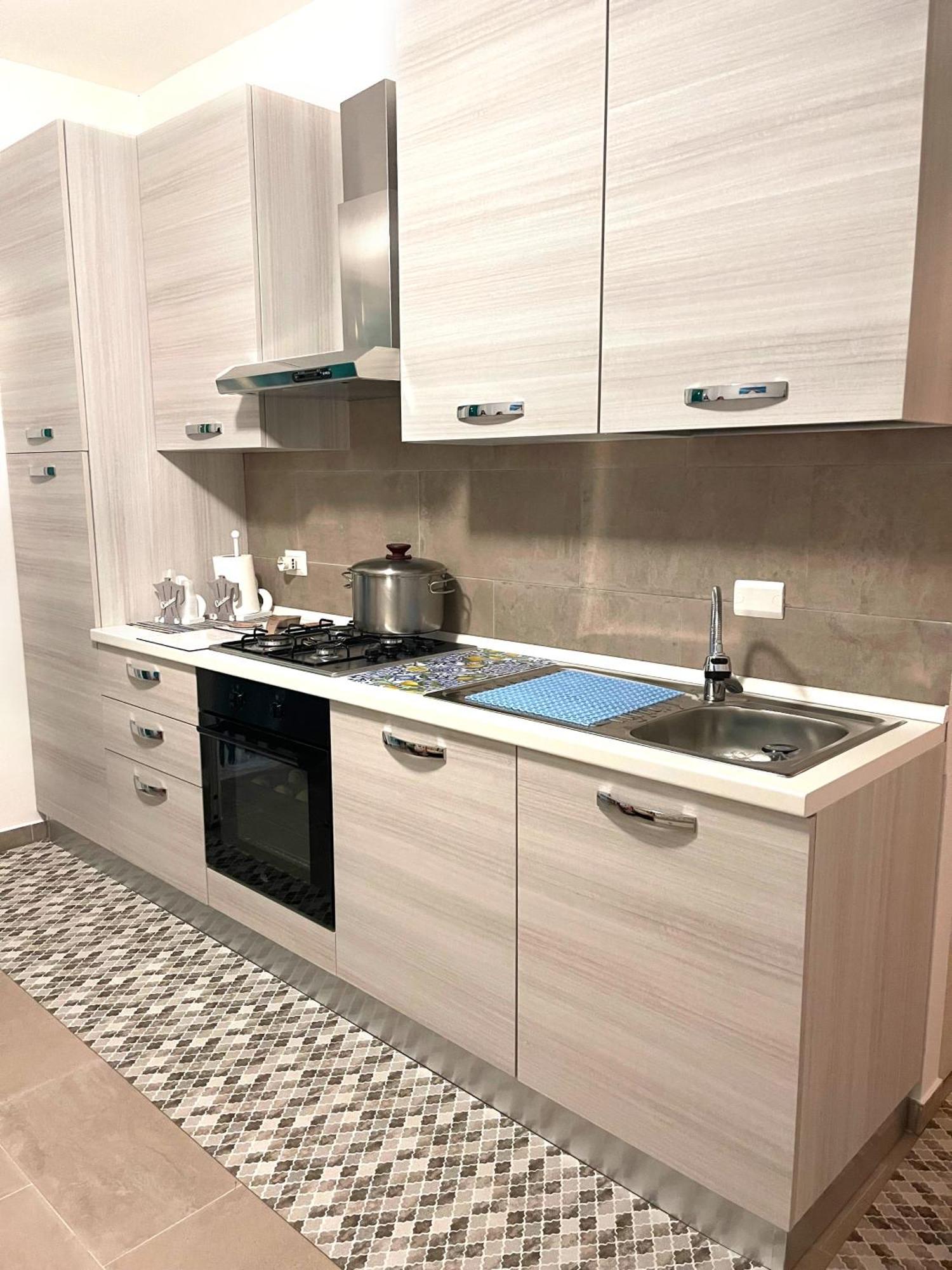 Casa Vacanza Giardini Naxos Taormina Miranaxos Buitenkant foto