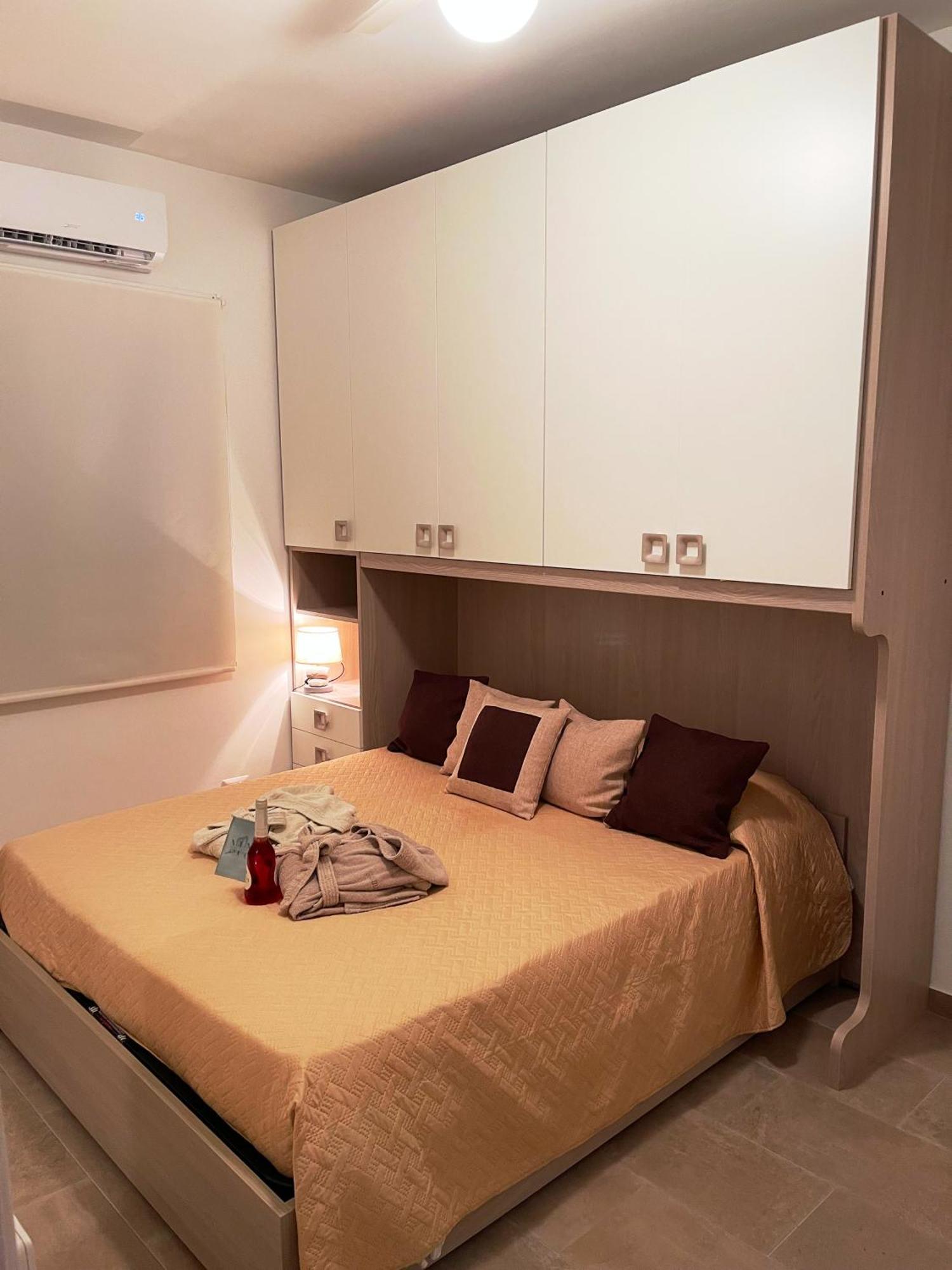 Casa Vacanza Giardini Naxos Taormina Miranaxos Buitenkant foto
